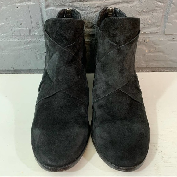 Eileen‎ Fisher Irwin Distressed Suede size 6.5 Black Dressy casual Booties - Picture 4 of 8